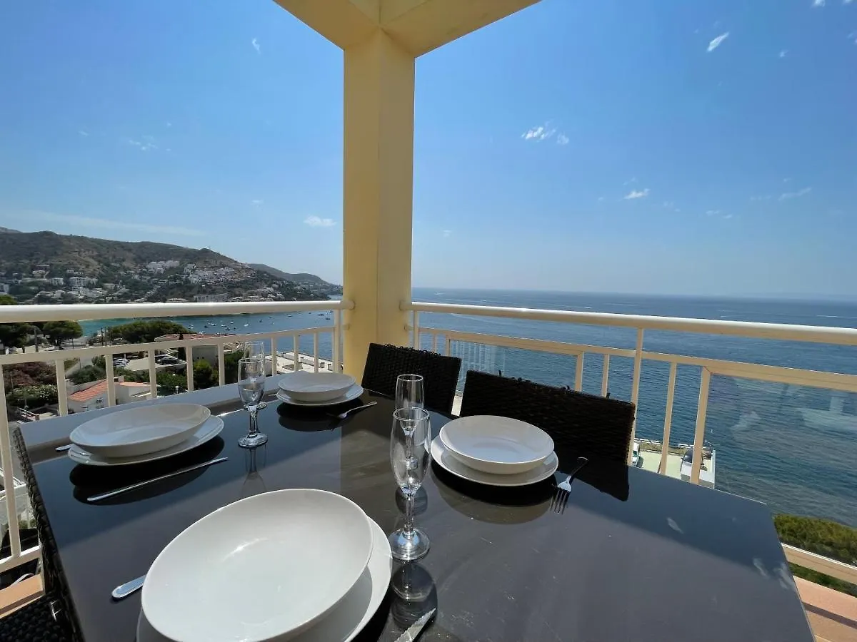 Marina 1 Apartment Roses Spain