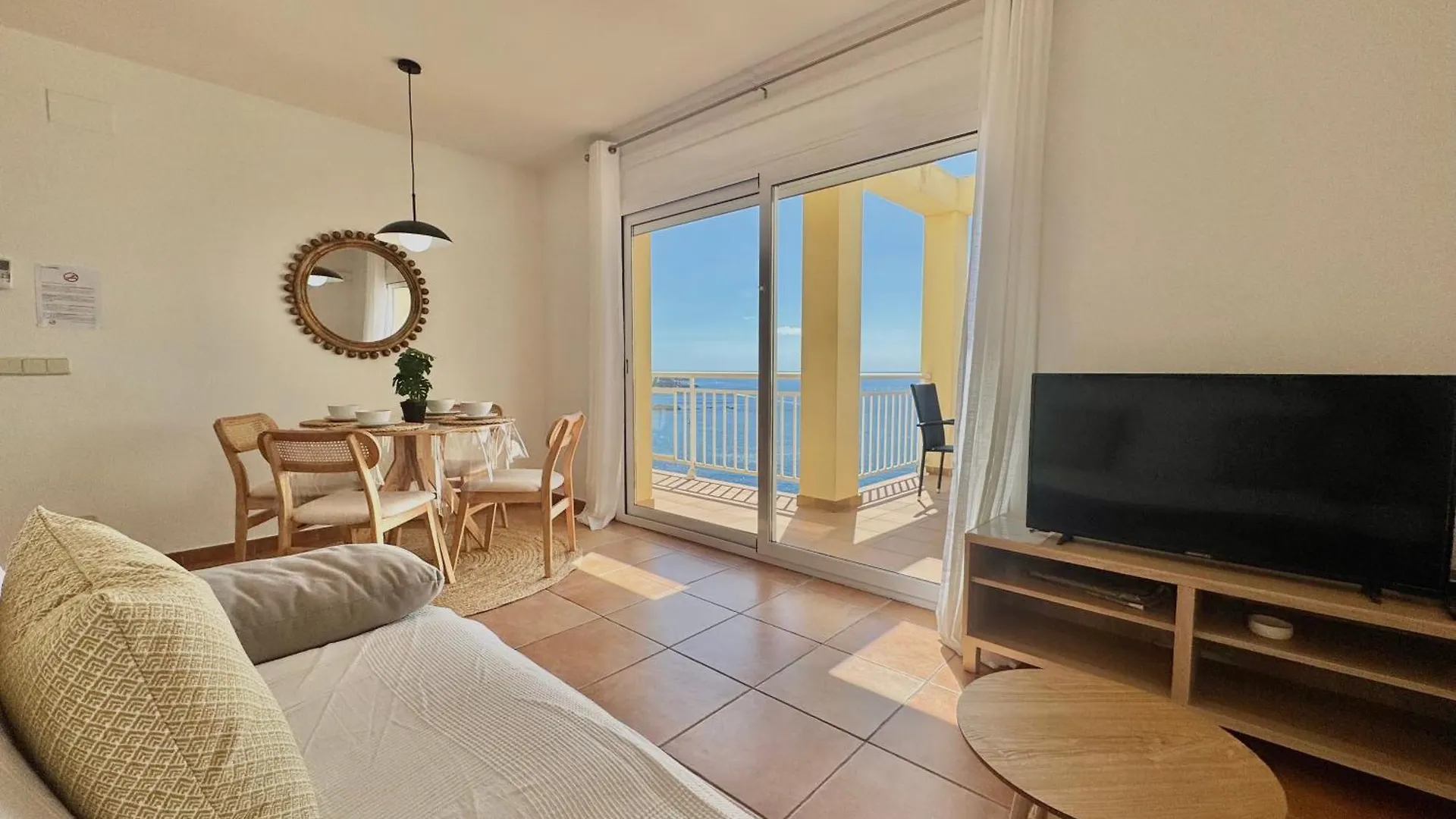Marina 1 Apartment Roses Spain