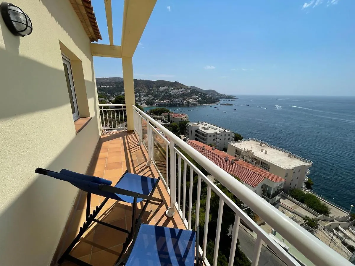 Marina 1 Apartment Roses Spain