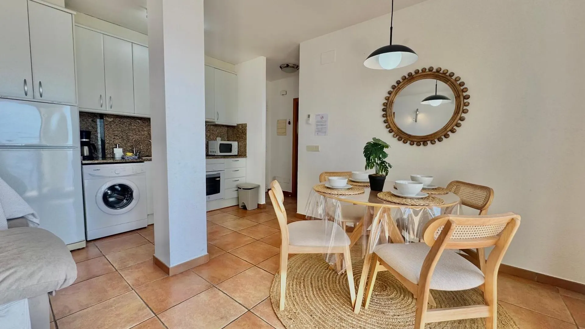 Marina 1 Apartment Roses Spain